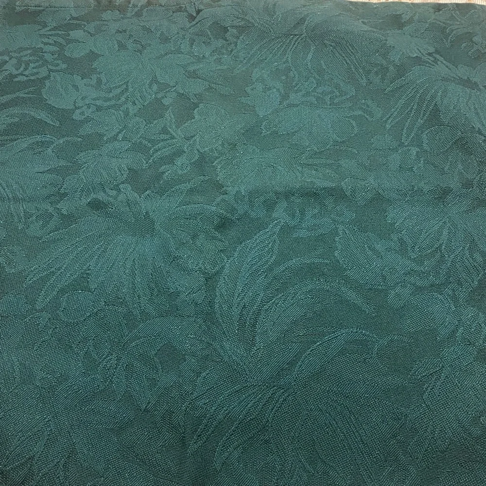 Elegant Evergreen Table Napkins set of Four Floral Design
